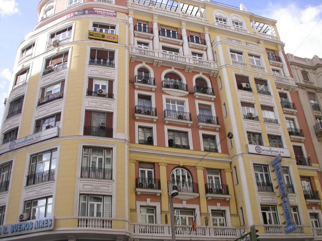 Hostal Buenos Aires Мадрид Экстерьер фото
